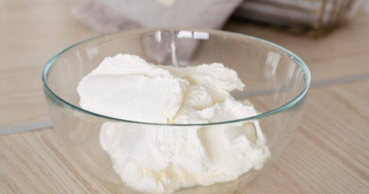 What is the Best Creme Fraiche Substitute?