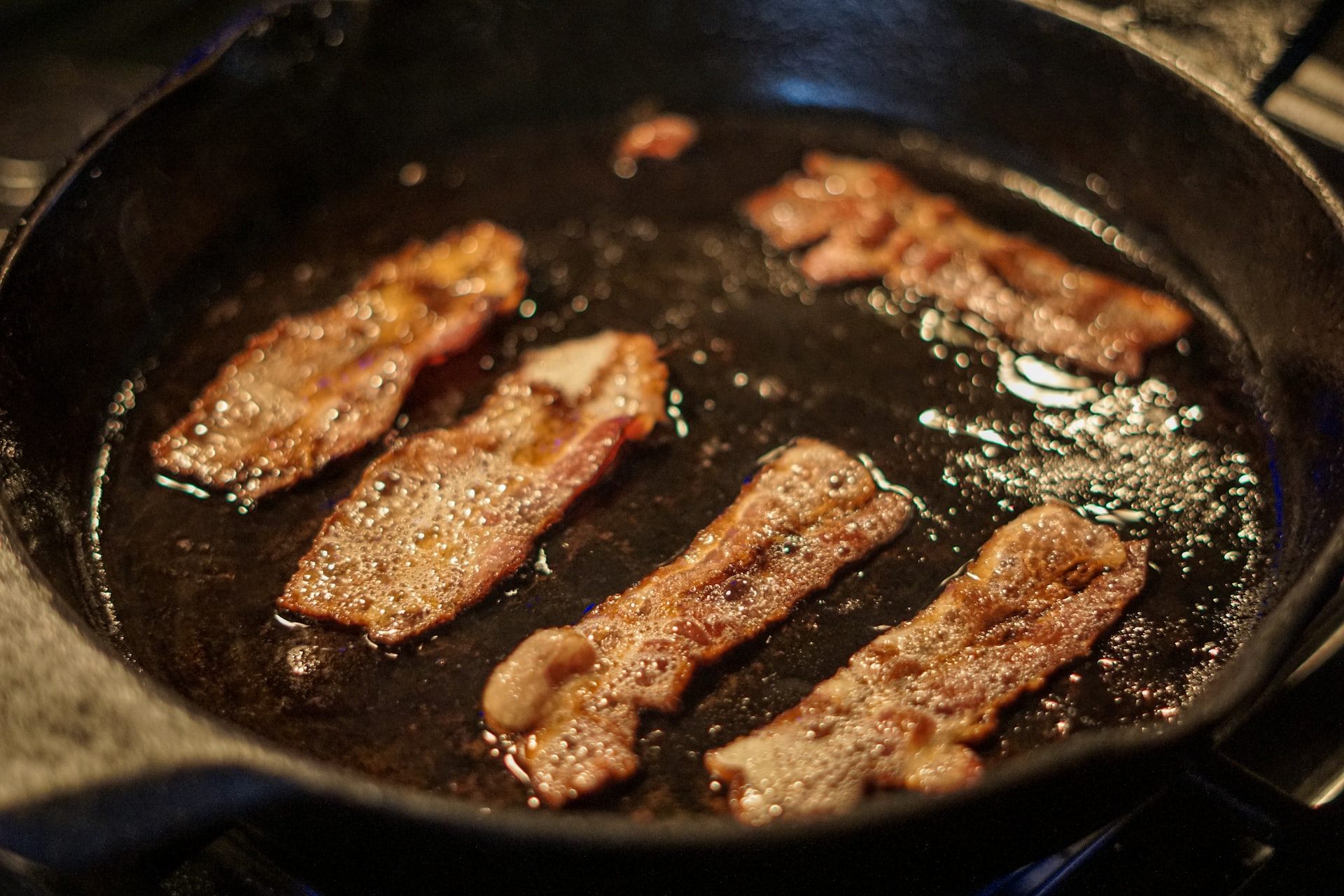 How Long Will Cooked Bacon Keep Unrefrigerated – Easy Kitchen Tips