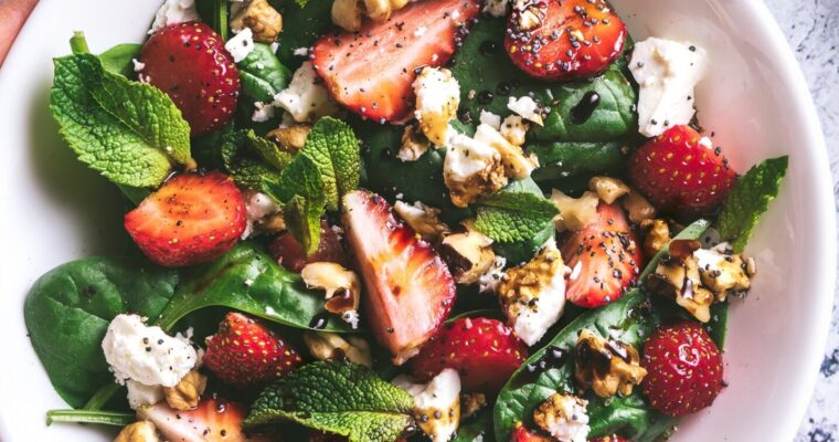 Strawberry Salad – Easy and Delicious
